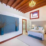 Apart Otel Delmas Emblematico Haría