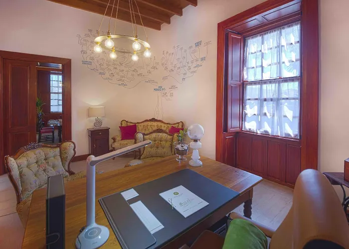 Aparthotel Delmás Emblemático Haría
