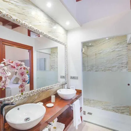 Delmas Emblematico Aparthotel Haria