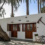 Apartahotel Delmás Emblemático Haría