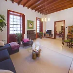 Delmás Emblemático Apartahotel 3*